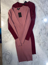 Load image into Gallery viewer, Bodycon (sweater dress) burgundy